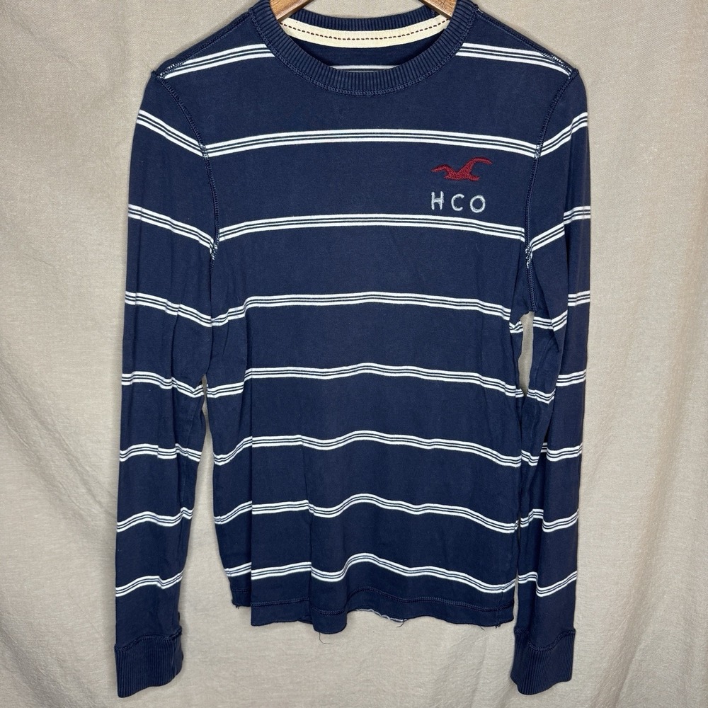 Vintage Hollister Men's Long Sleeve Crew T-Shirt Size M Embroidered Logo Y2K